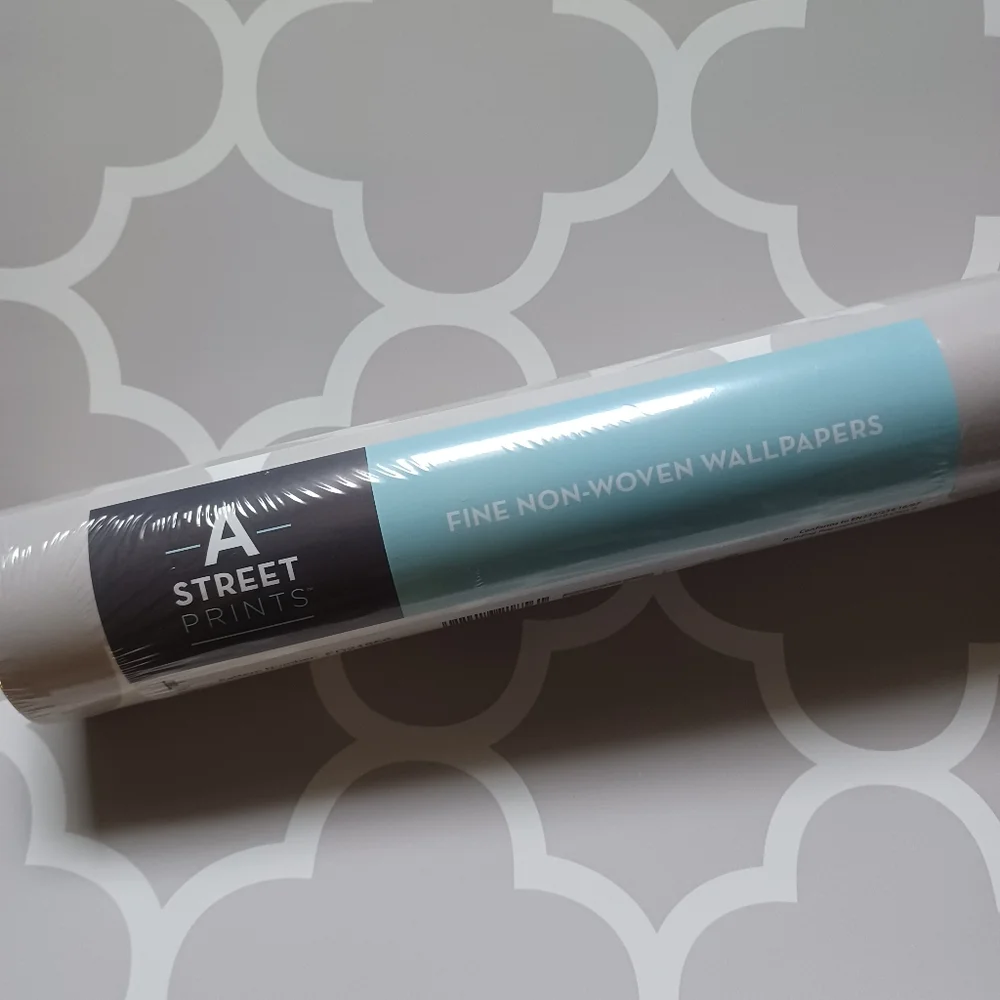 Wallpaper A-Street Origin Grey Quatrefoil Trellis